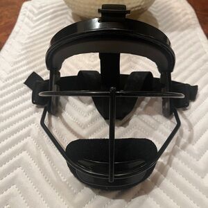 RIP-IT Defensive Softball Face Mask – Lightweight, Comfortable, and Protective